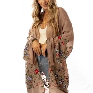 Three Bird Nest Fun in Florals Kimono
